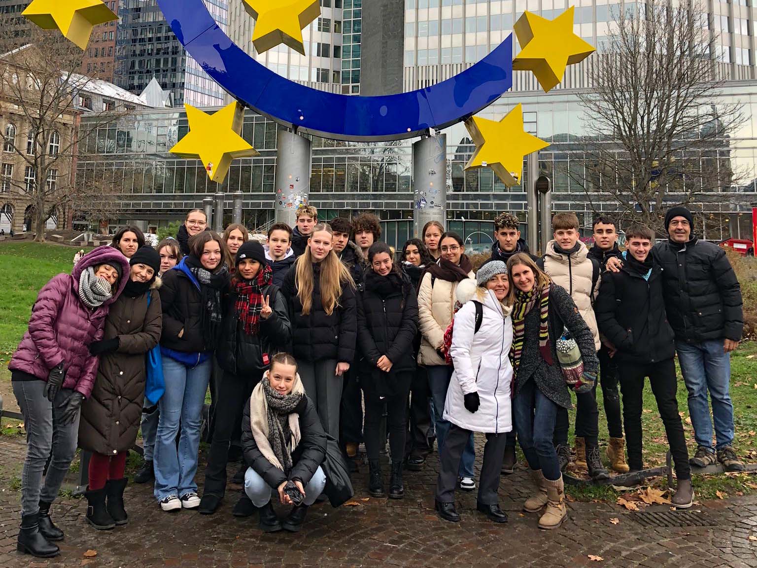 „Women in Science“ – Schülerinnen und Schüler aus Spanien, Italien und der ESG diskutieren im Rahmen von „Erasmus+“