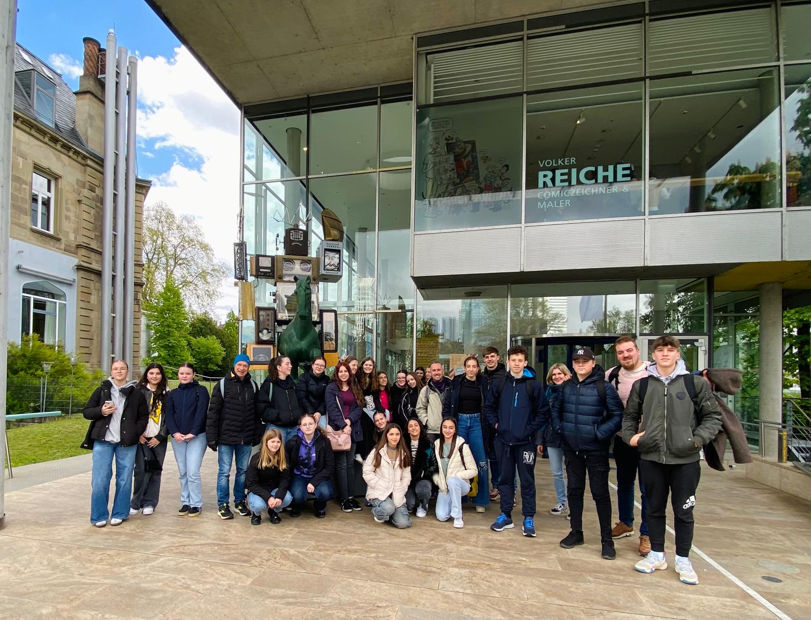 3611bcd2 6cbc 4eef 8f9d 8cc33d3e1fa5